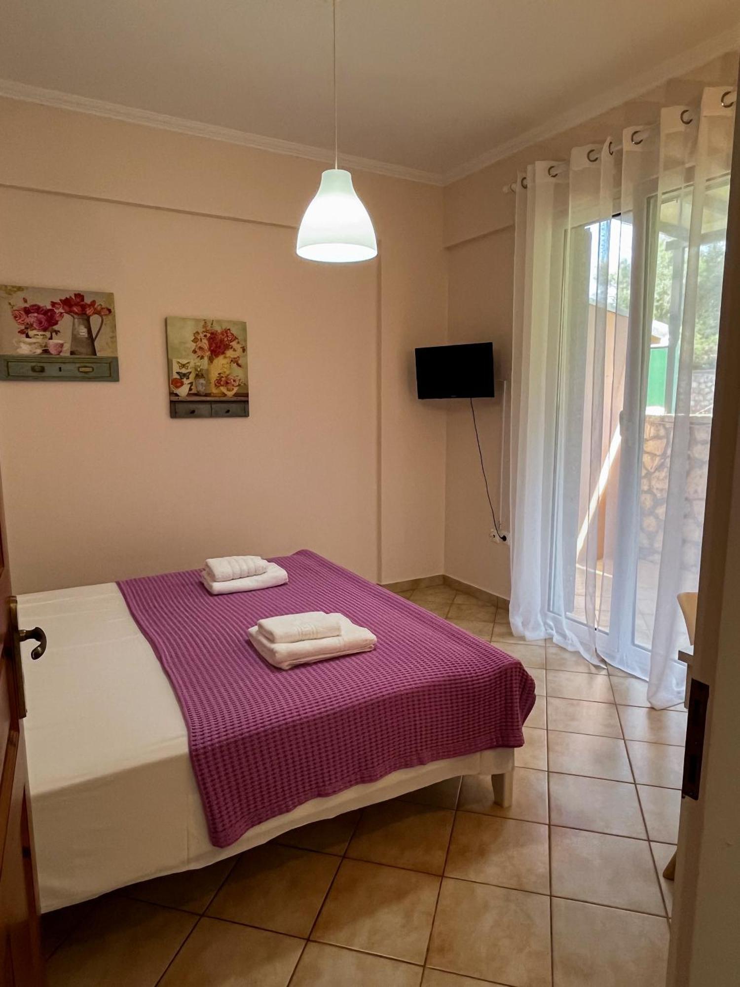 Tsoukaládhes Esperia Studios מראה חיצוני תמונה
